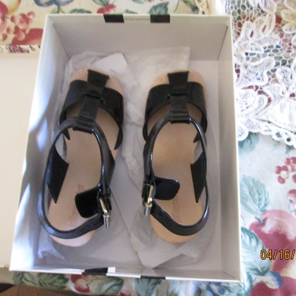 Jeffrey Campbell Black Patent Heel Sandals 6.5 NEW - Picture 8 of 13